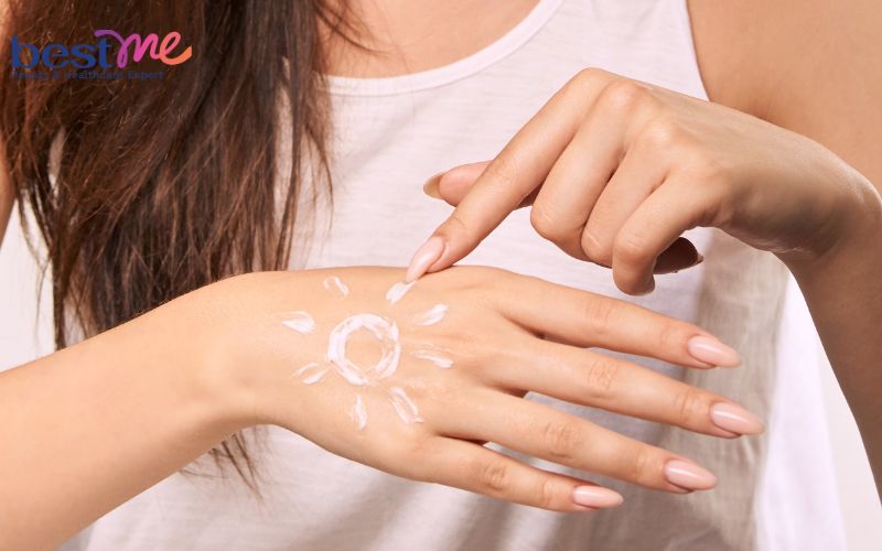 Trước khi bôi kem chống nắng cần bôi gì, làm gì tốt nhất? - 4