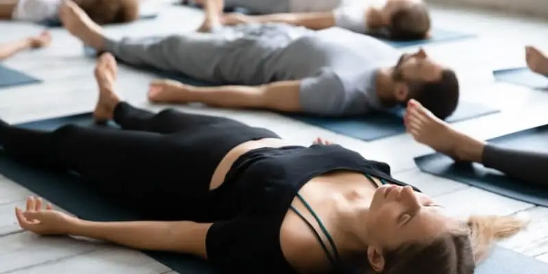 Động tác thư giãn trong Yoga