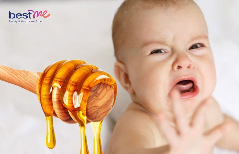 Không nên cho trẻ dưới một tuổi dùng mật ong
