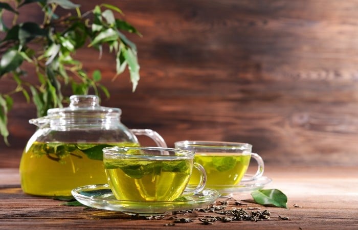 Giảm cân bằng cách uống nước lá trà xanh mỗi ngày