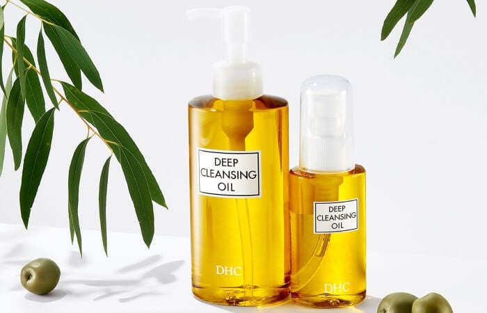 Dầu tẩy trang DHC Deep Cleansing Oil tự hào là dầu tẩy trang quốc dân
