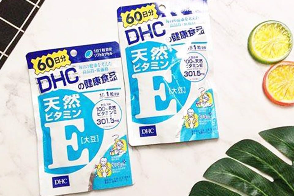 Vitamin E trong viên DHC có giúp chống oxy hóa không?
