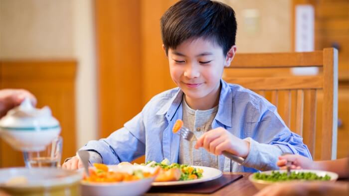 Trẻ nên có chế độ ăn uống lành mạnh