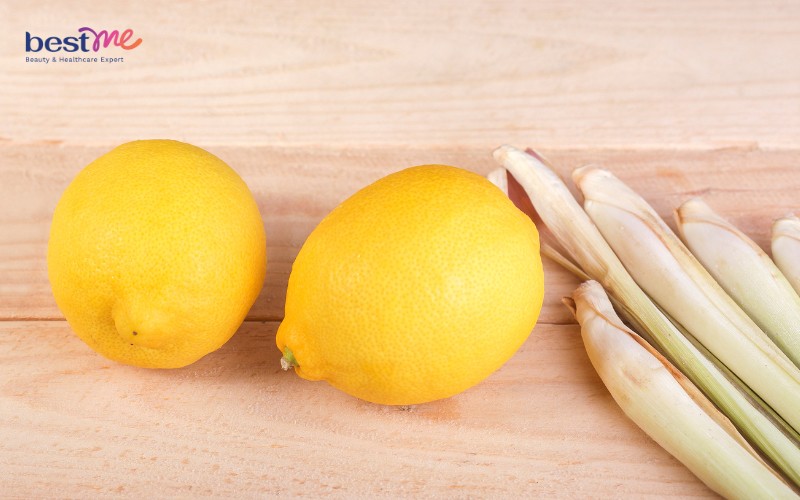 Xông hơi trị mụn ẩn bằng chanh sả